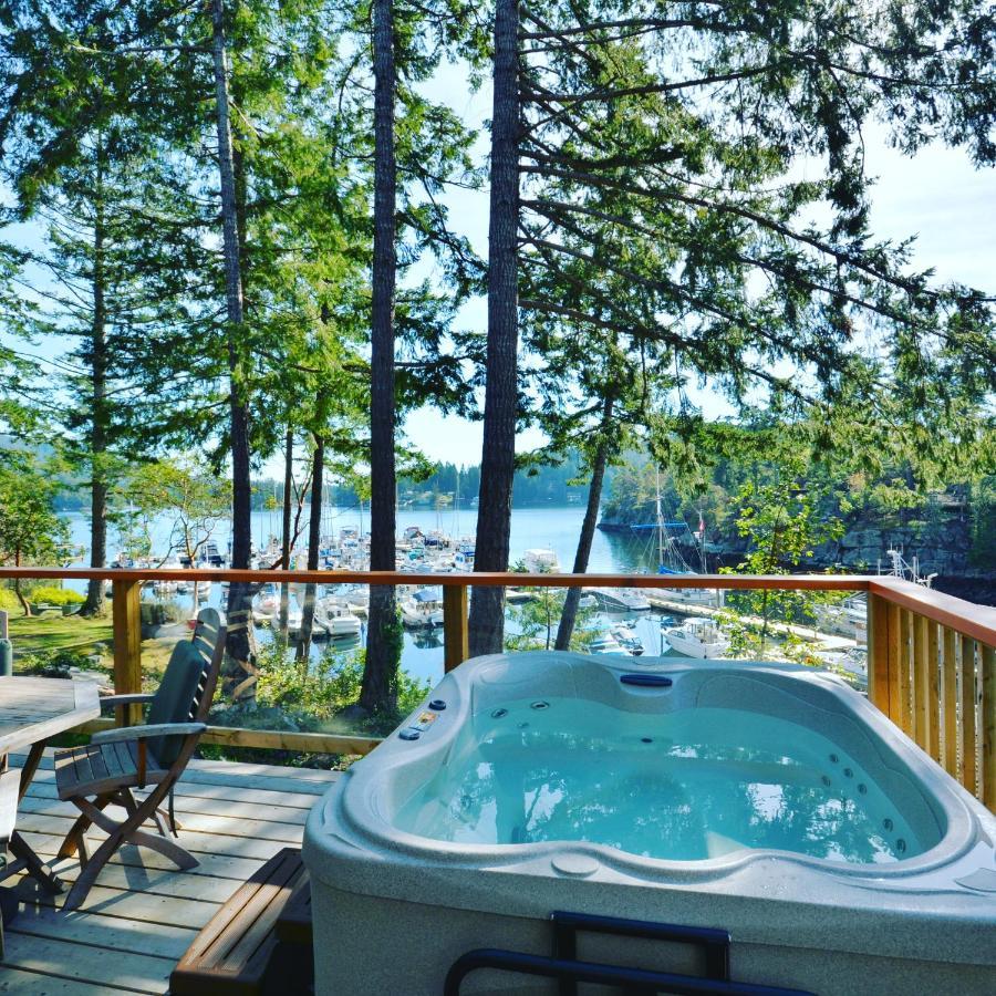 Pender Harbour Resort & Marina Garden Bay Exterior foto