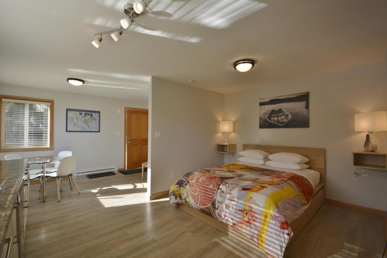 Pender Harbour Resort & Marina Garden Bay Exterior foto