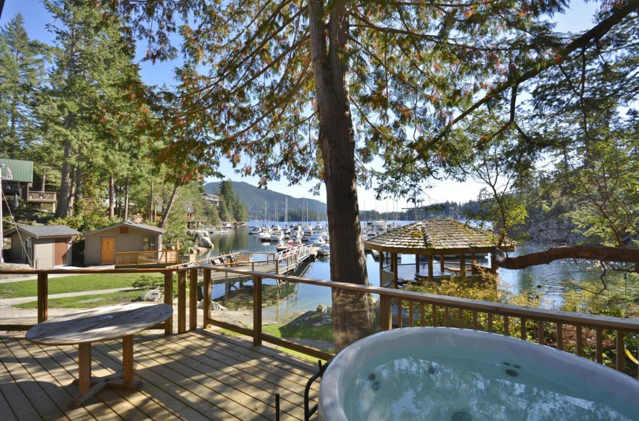 Pender Harbour Resort & Marina Garden Bay Exterior foto