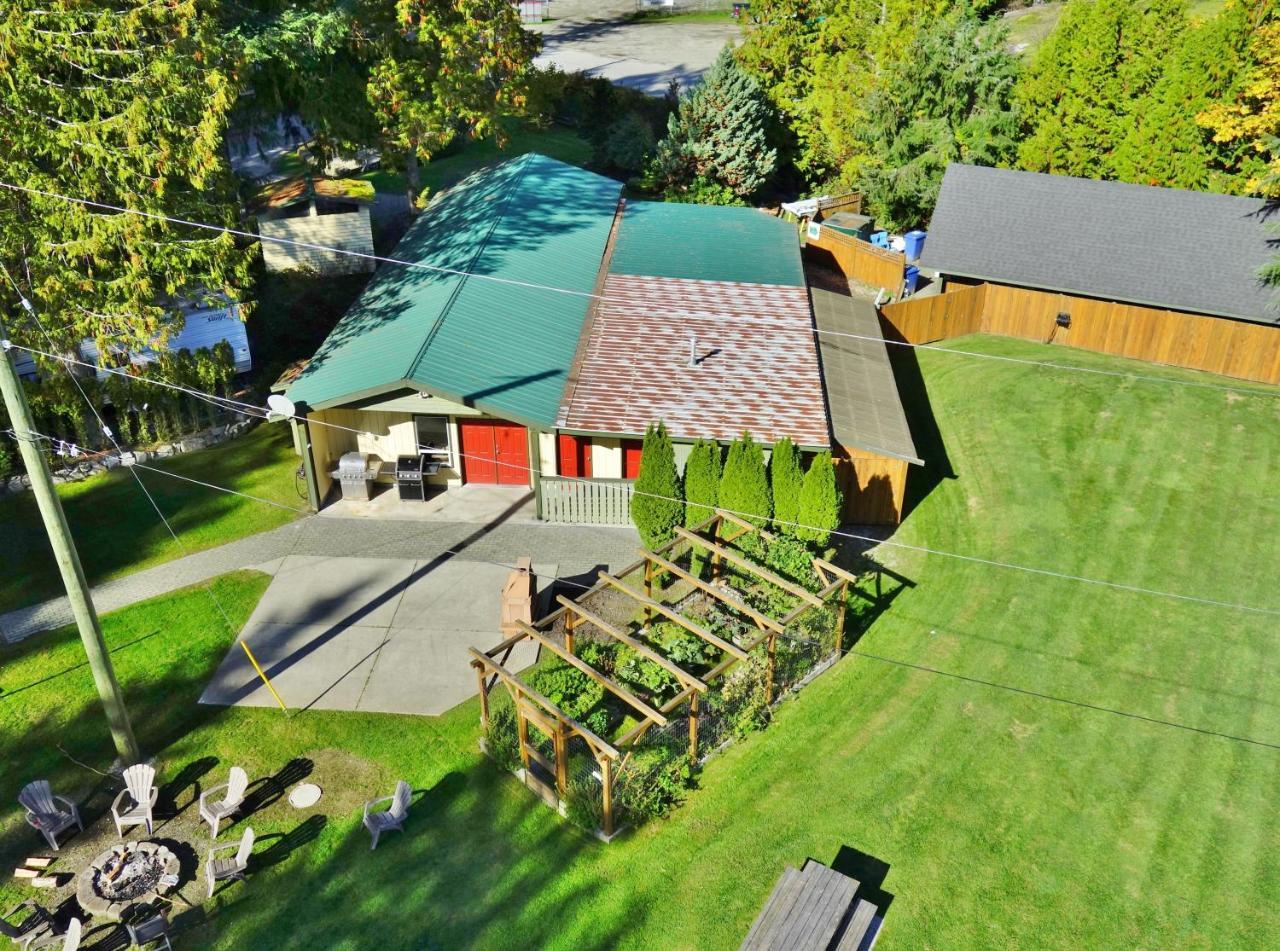 Pender Harbour Resort & Marina Garden Bay Exterior foto